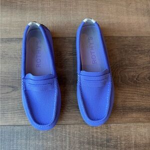 Rothy’s The Driver loafer in periwinkle